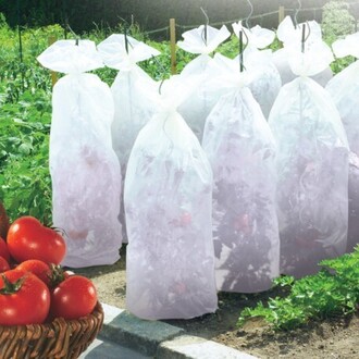 Netkaná textília na paradajky 0,6x10m 17g/m2 priemer 38cm